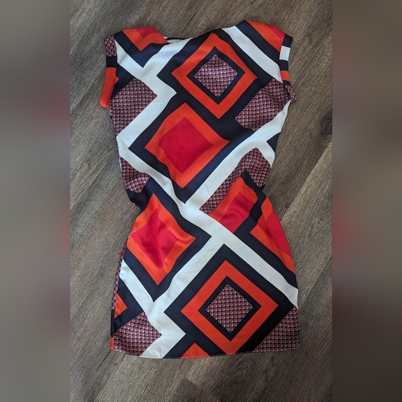 Ann Taylor, petite medium, orange white black and red. - Picture 4 of 6